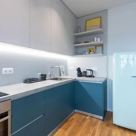 דירה Modern & Stylish Sea With Parking *