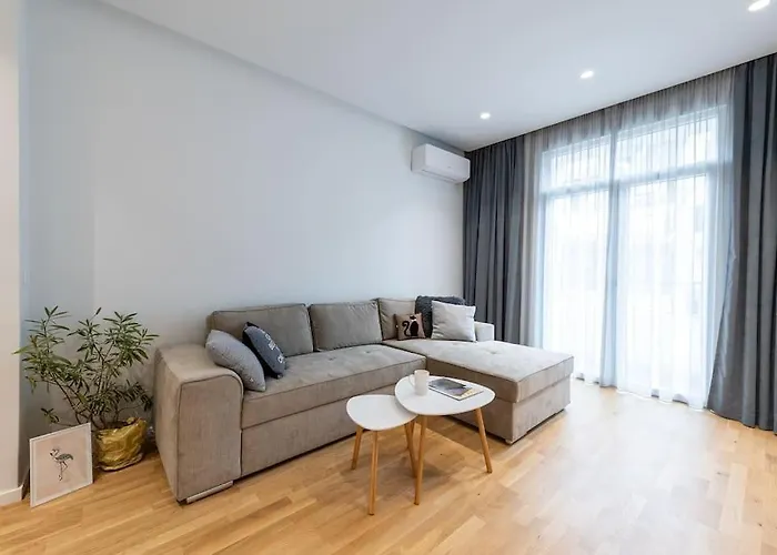 Modern & Stylish Sea With Parking ブルガス